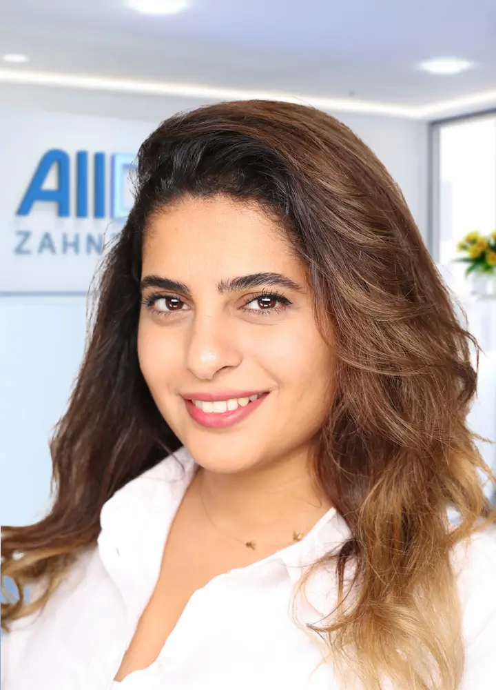 Portrait Zahn&auml;rztin Parnia Pour Ashraf (AllDent K&ouml;ln)